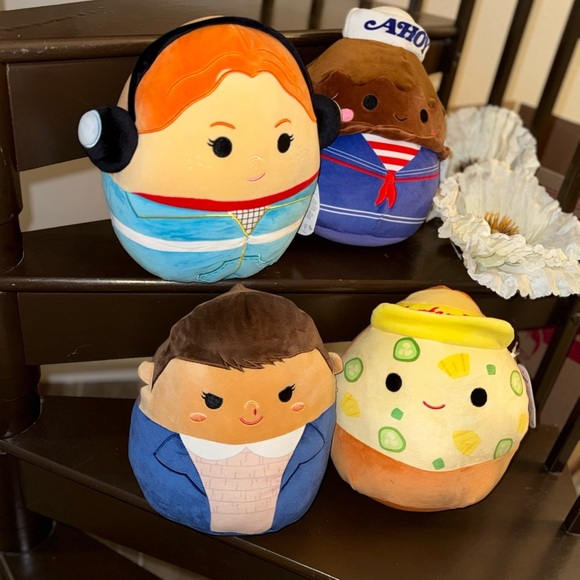 Squishmallows Stranger Things Surfer Boy Pizza Plush Medium 14” - Picture 5 of 5